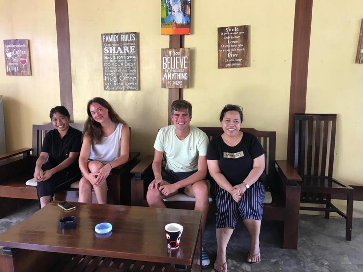 A-Manta Homestay ラブハン・バジョ エクステリア 写真